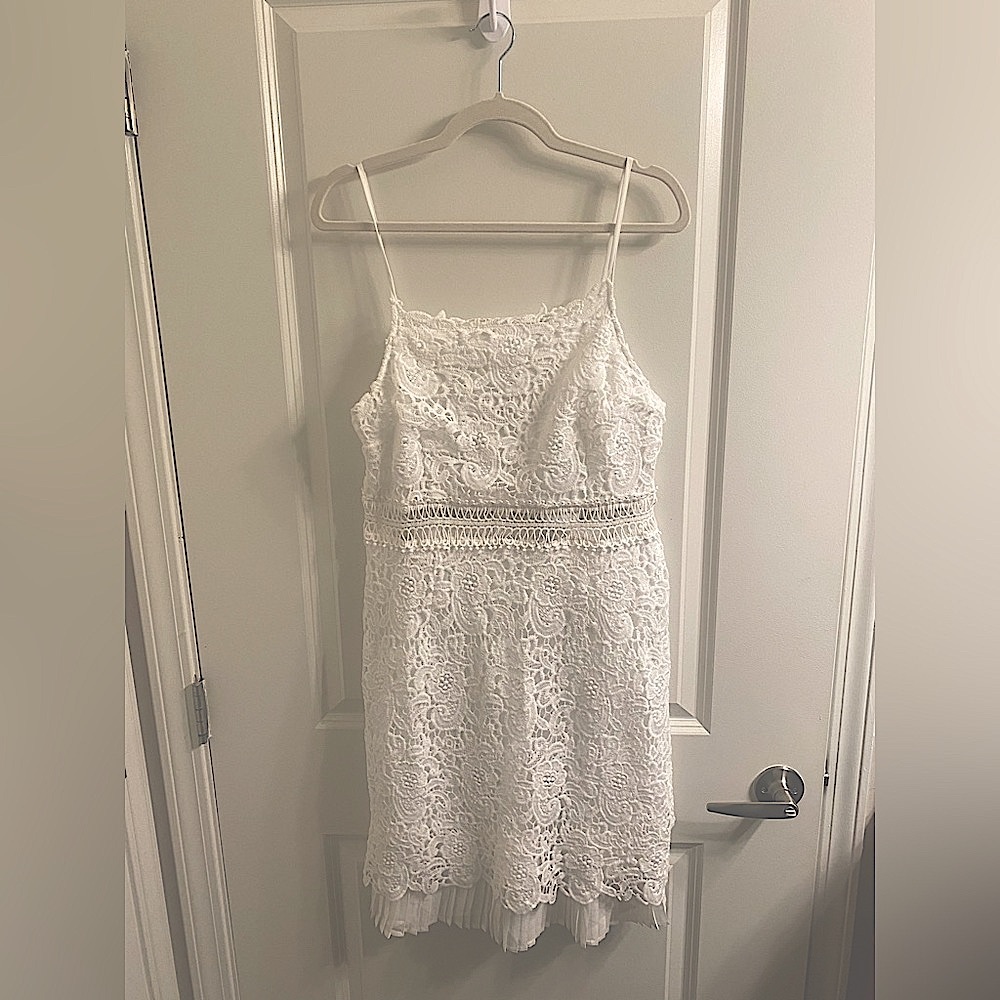 Area Stars White Lace Overlay Dress